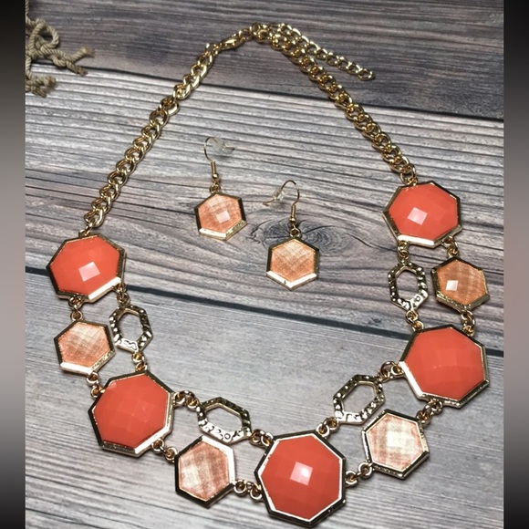 New 14K Gold Tone w Faux Coral Gemstones Statement Necklace & Earrings Set Gift - Picture 8 of 16
